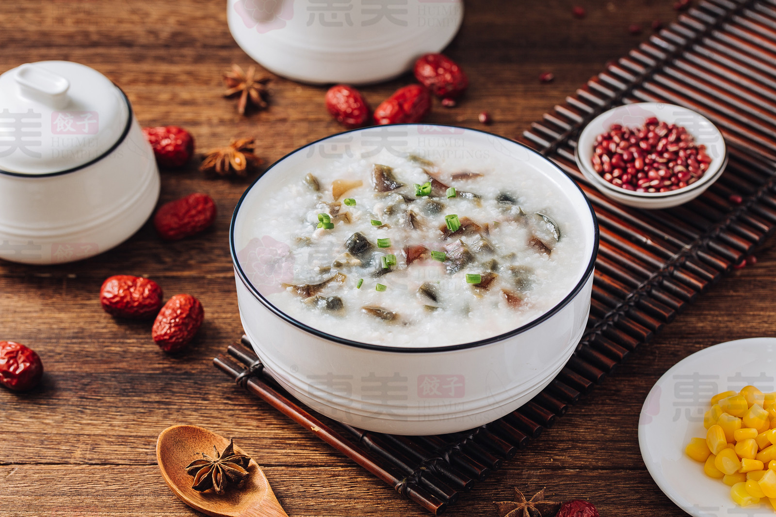 惠美餃子美食-皮蛋瘦肉粥